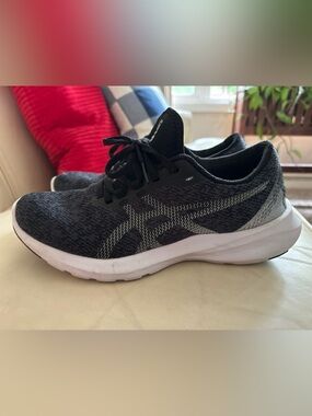 ASICS Verablast Black Silver Running Shoes Sneakers Size 9.5
